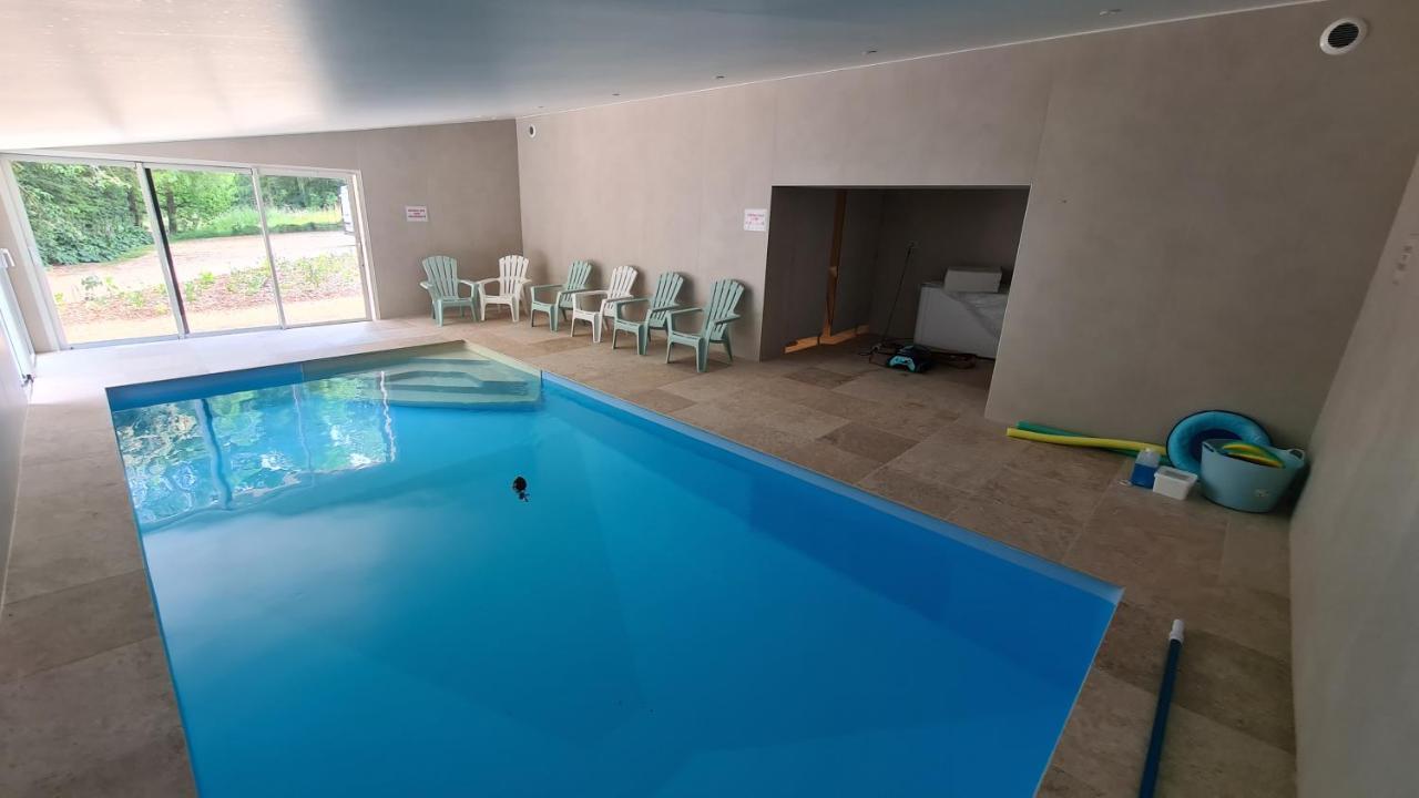 Gite Le Puy Martineau Piscine Privee Interieure Chauffee A 10 Min Du Puy Du Fo Villa Saint-Mars-la-Reorthe Bagian luar foto